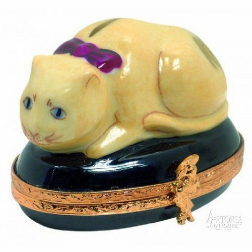 Artoria Chinese Cat Limoges Box